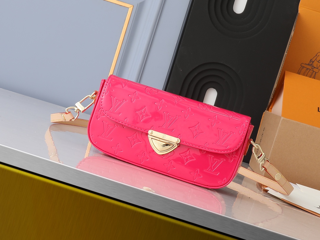 Designer Monogram Malibu Pochette Red - Bag - Gorchic - $121.99