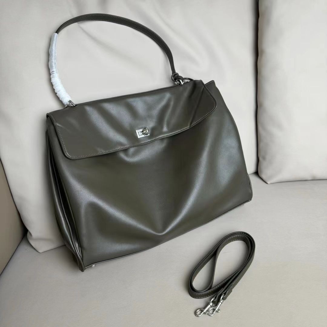 Hourglass iconic Rodeo leather shoulder bag in green and aged-sliver hardware Multiple Size - Bag - Gorchic - $169.99