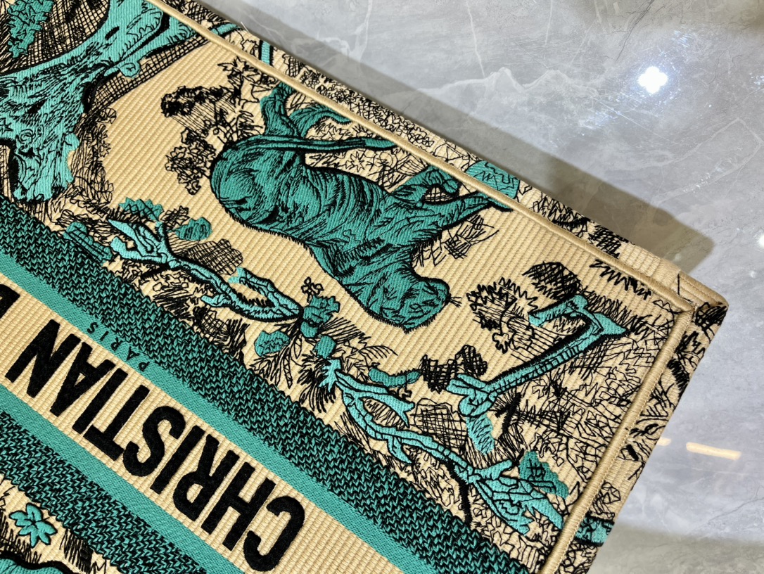 D Inspired Book Tote - Large - Bag - Gorchic - $176.99