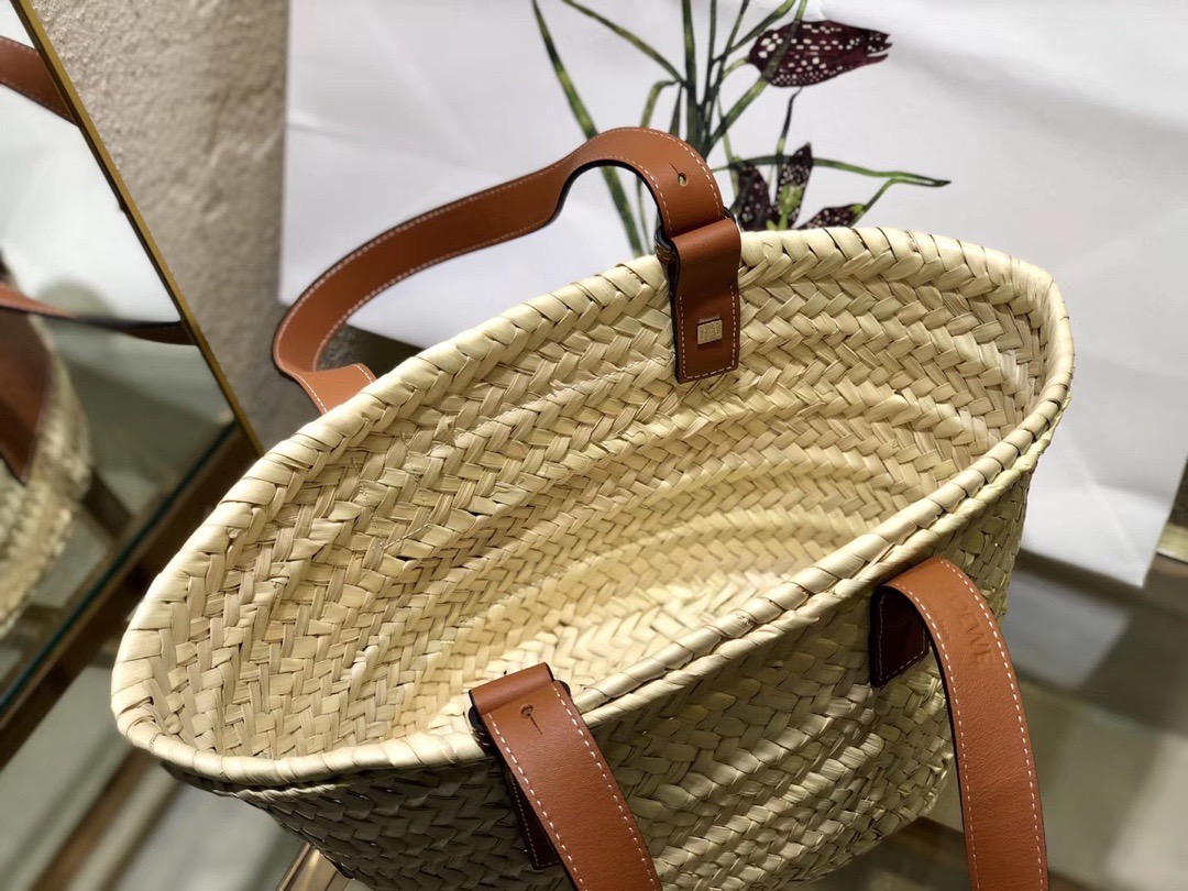 Puzzle iconic Basket bag in palm leaf and calfskin & Fish drawstring pouch - Bag - Gorchic - $171.99