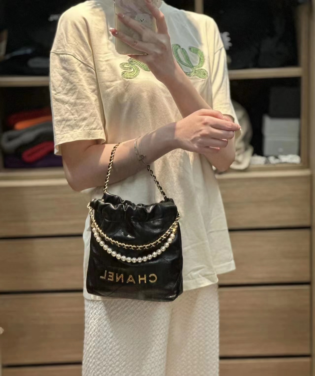 CC Inspired 22 MINI HANDBAG Shiny Crumpled Calfskin & Gold-Tone Metal Black - Bag - Gorchic - $161.99