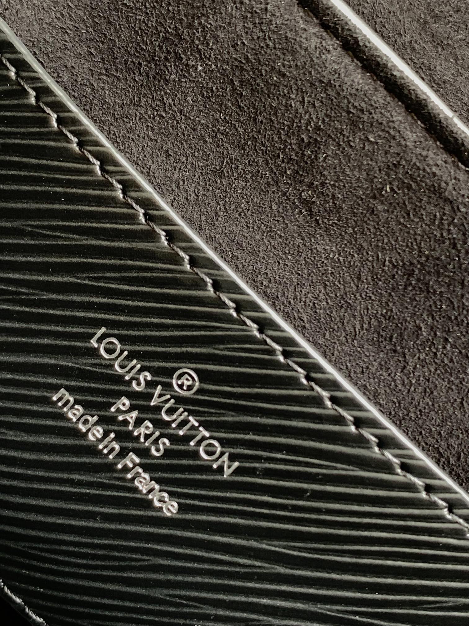 Designer Monogram Twist MM Bag - Gorchic - $148.99