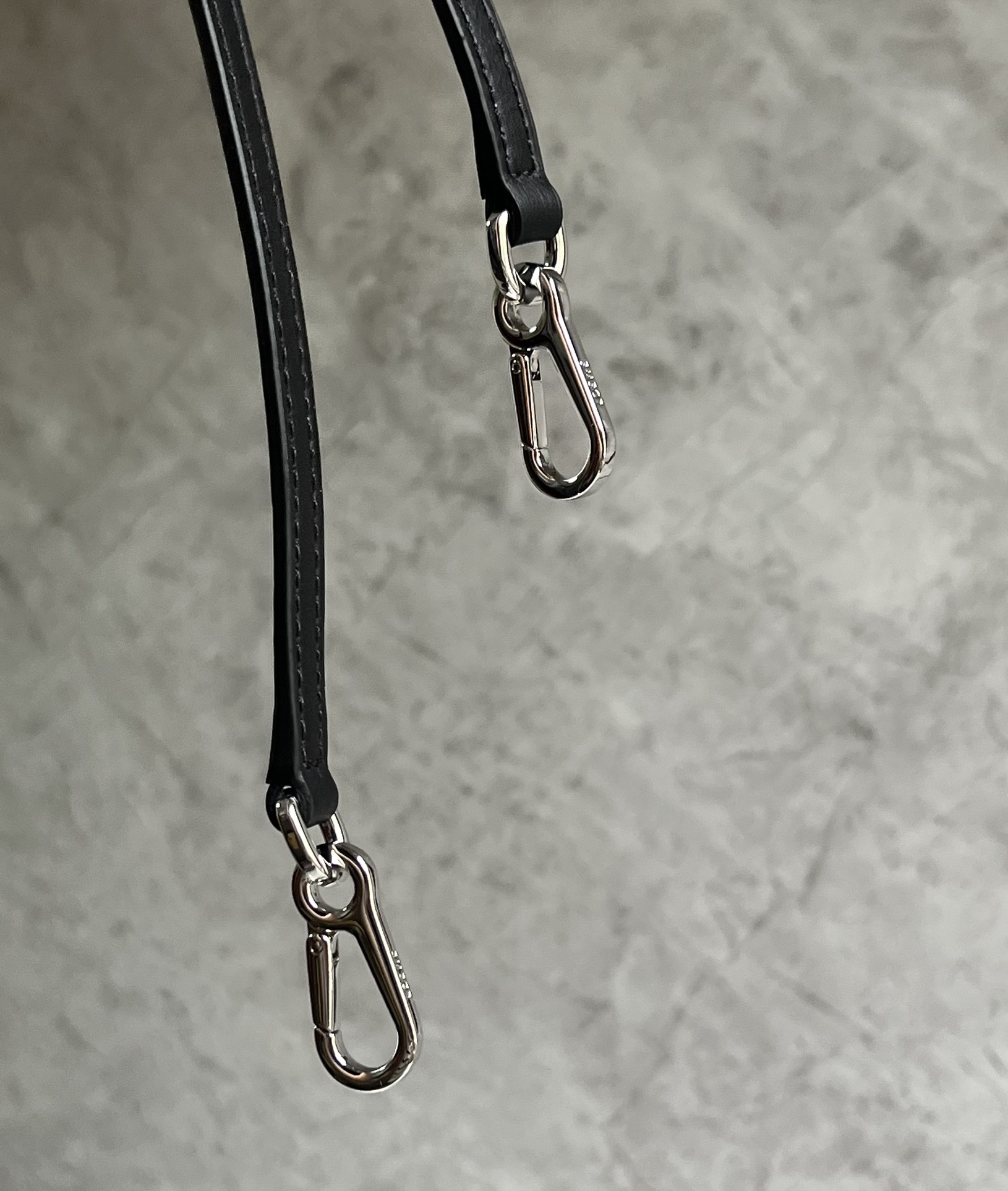 Puzzle iconic Small Puzzle Black - Bag - Gorchic - $109.99