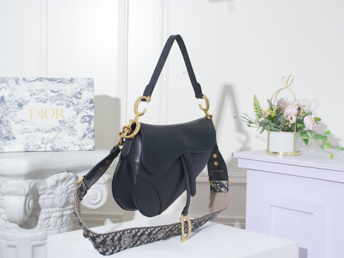 D Inspired Womens Bag Saddle Bag - Gorchic - $138.99