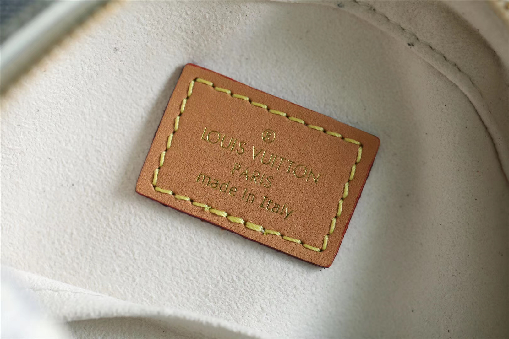 Designer Monogram  Boite Chapeau Souple PM Bag - Gorchic - $124.99