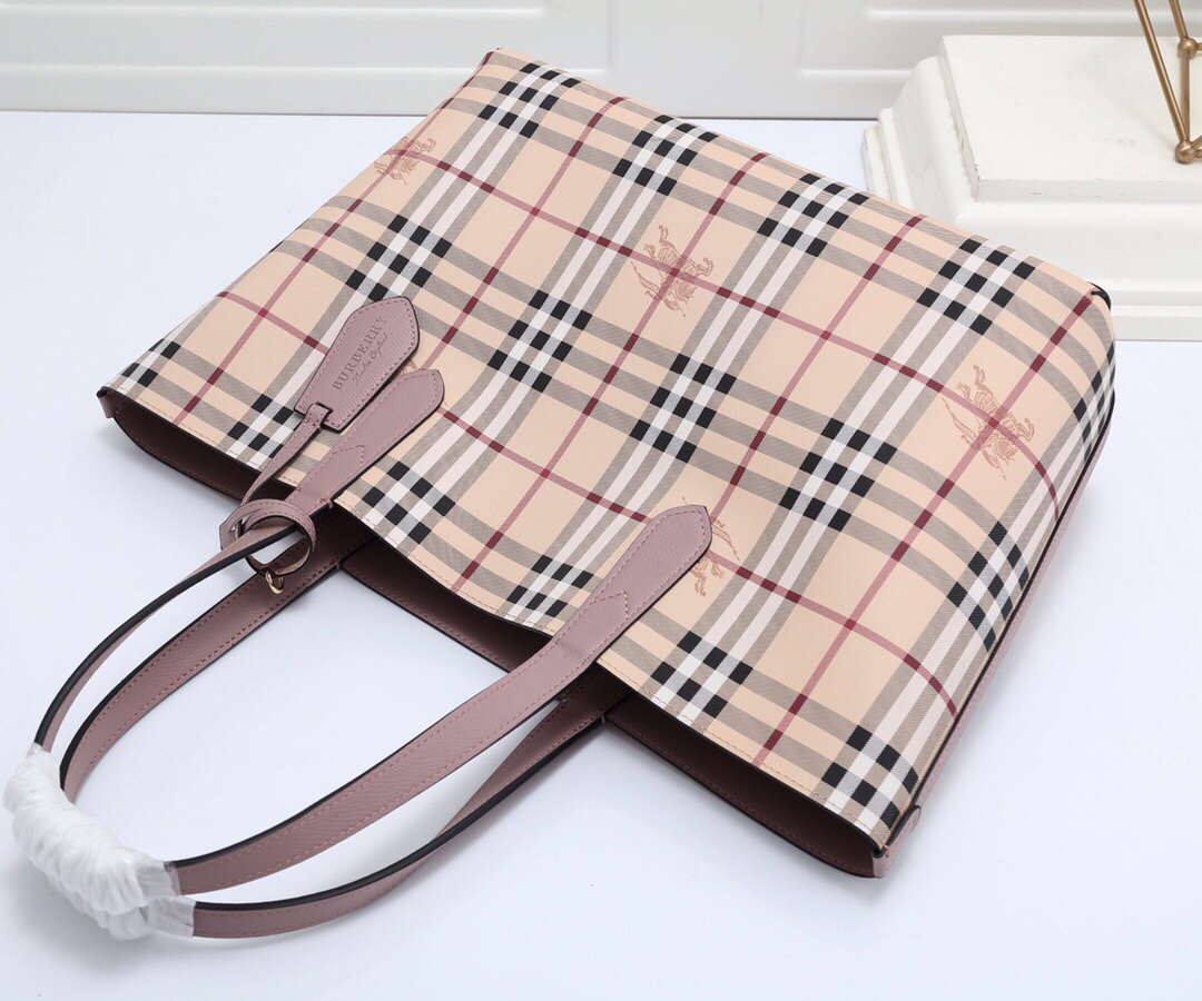 burbery Reversible Shopping Bag - Logo Coffee Bag - Gorchic - $153.99