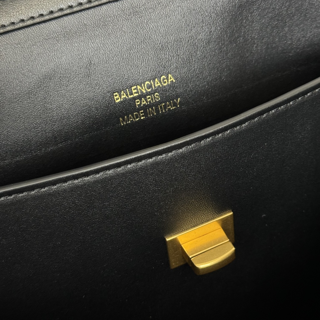 Hourglass iconic Rodeo leather shoulder bag in Black and aged-golden hardware Multiple Size - Bag - Gorchic - $169.99