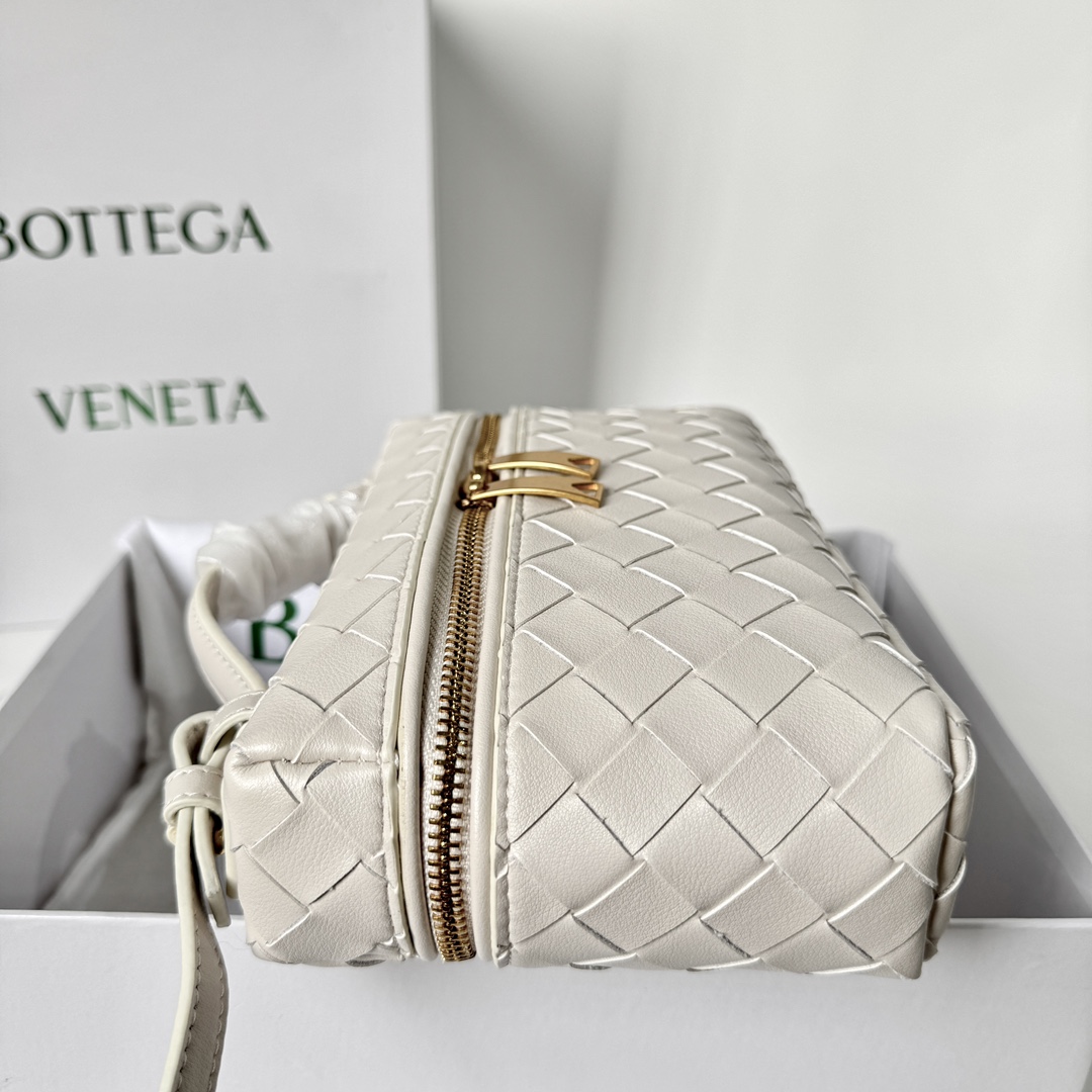 BV Bang Bang Vanity Case Sea salt - Bag - Gorchic - $144.99