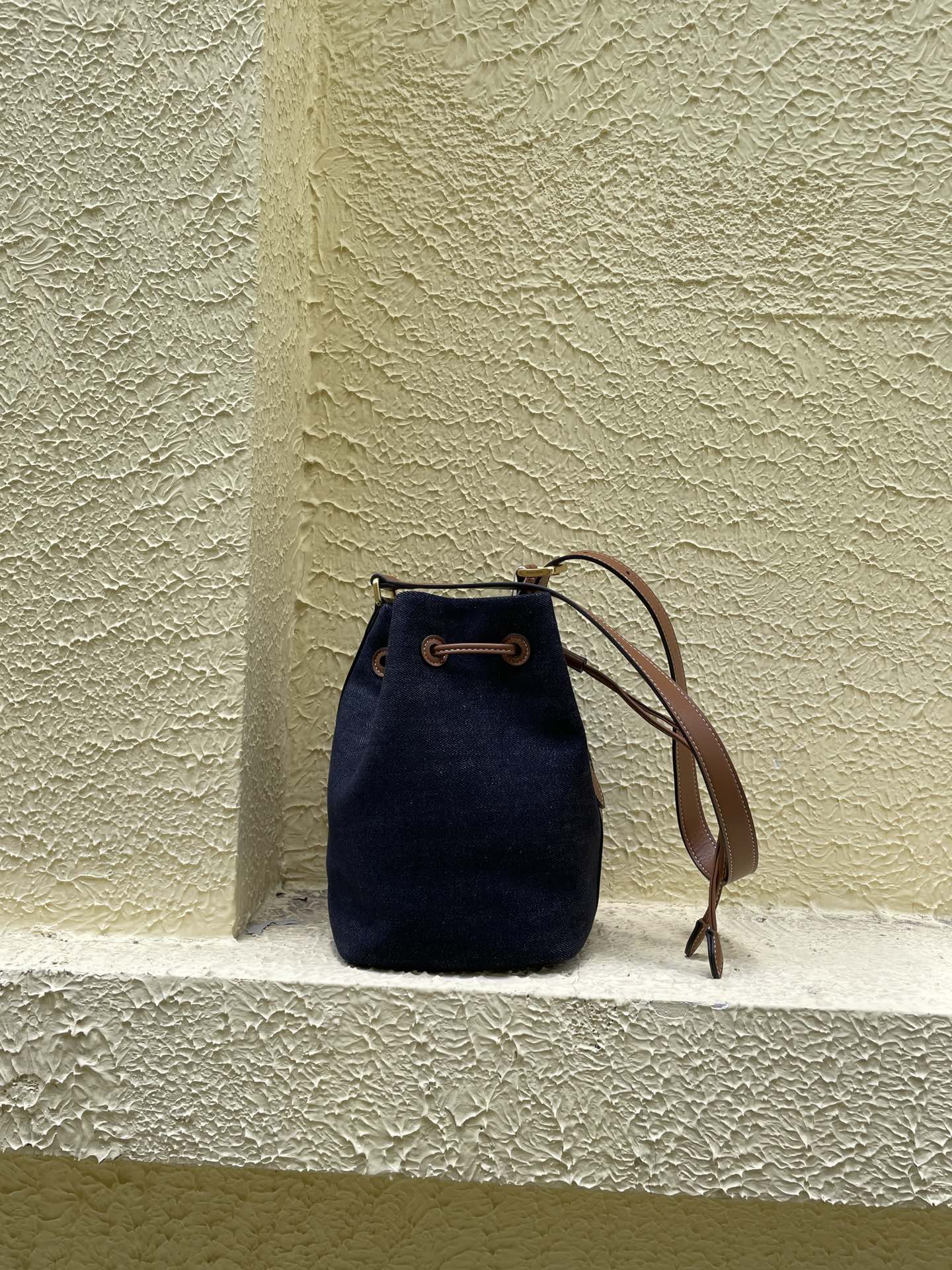 MU Leather bucket bag-Black - Bag - Gorchic - $119.99