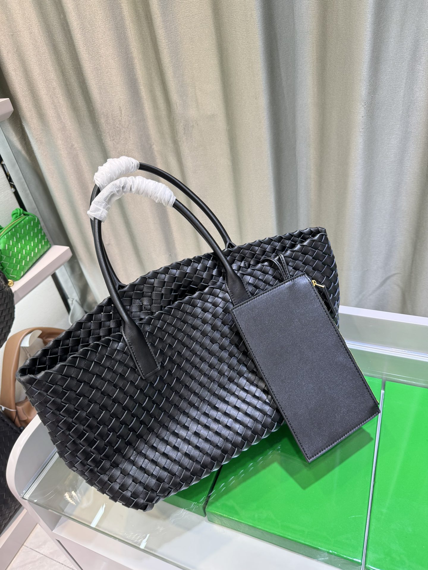 BV Medium Cabat Black - Bag - Gorchic - $186.99