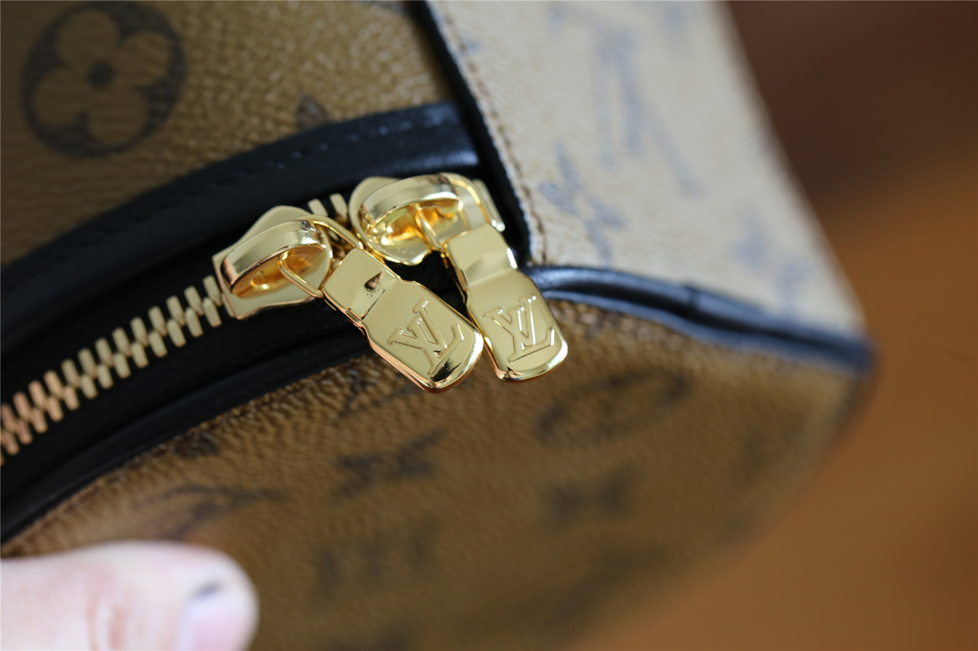 Designer Monogram REVERSE MINI BOITE CHAPEAU BAG - Gorchic - $122.99