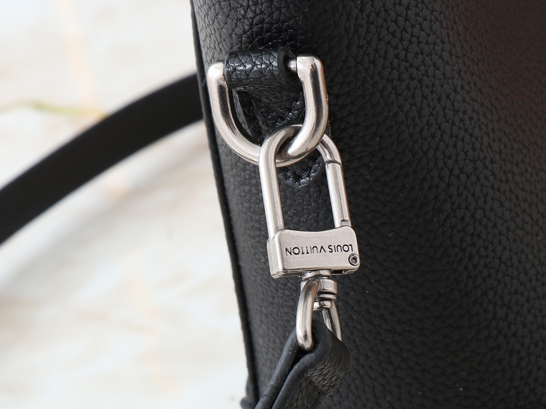 Designer Monogram Steamer Crossbody Black  Autres Cuirs Bag - Gorchic - $117.99