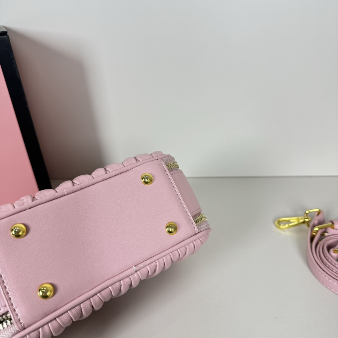 MU Logo Patch Zipped Clutch Bag - Gorchic - $100.99