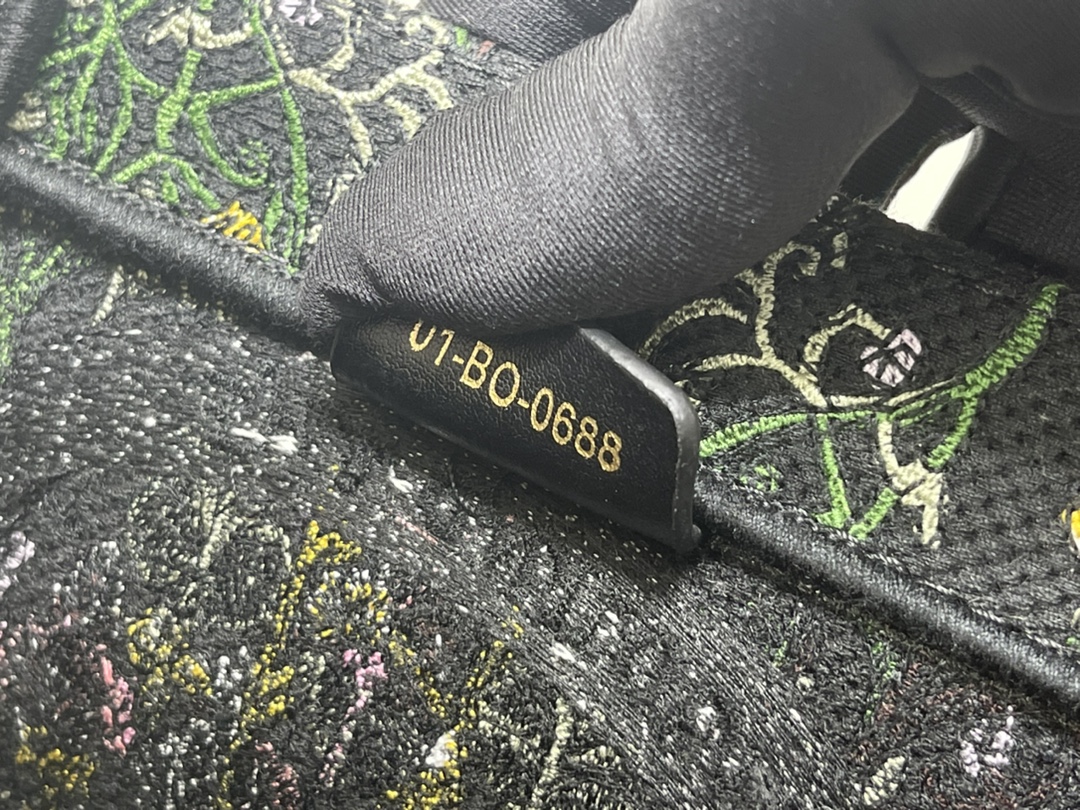 D Inspired Book Tote Bag - Gorchic - $167.99