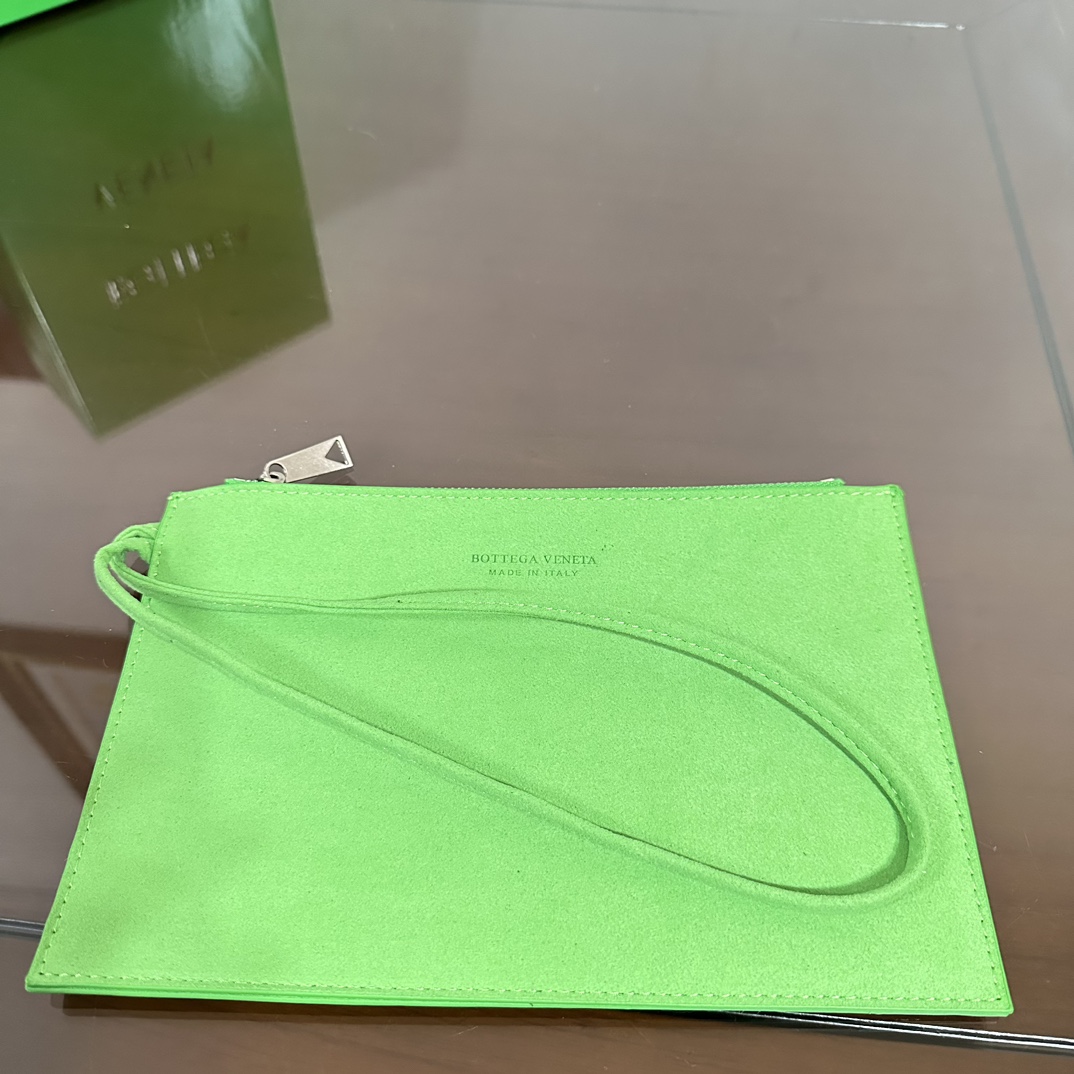 BV Medium Arco Leather Tote Bag- Light Green - Bag - Gorchic - $180.99