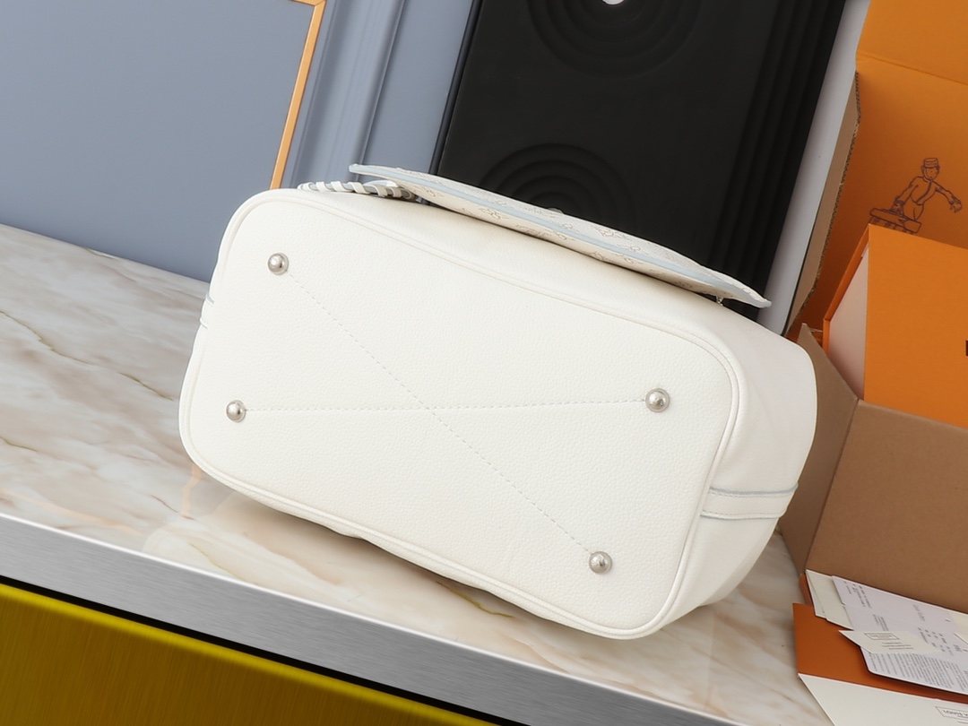 Designer Monogram  Blossom PM White - Bag - Gorchic - $117.99