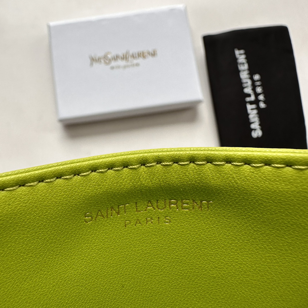 Lady Designer CASSANDRE MATELASSÉ card case in lambskin -Green Wallet - Gorchic - $35.99