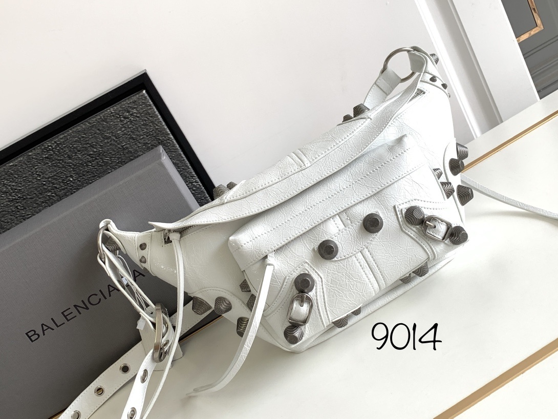 Hourglass iconic Crossbody Belt White Bag - Gorchic - $178.99