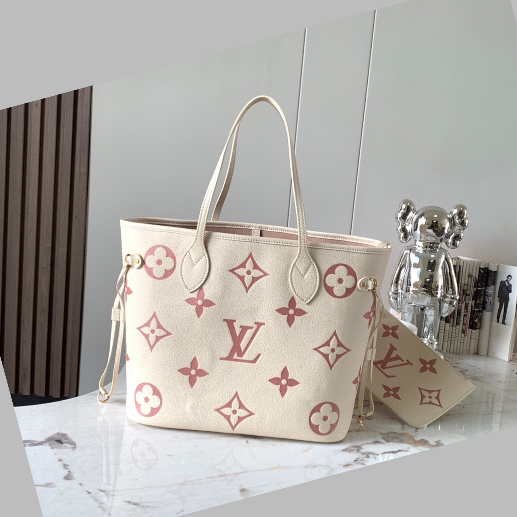 Designer Monogram Neverfull MM Cream Leather White Medium Shopper Bag - Gorchic - $124.99