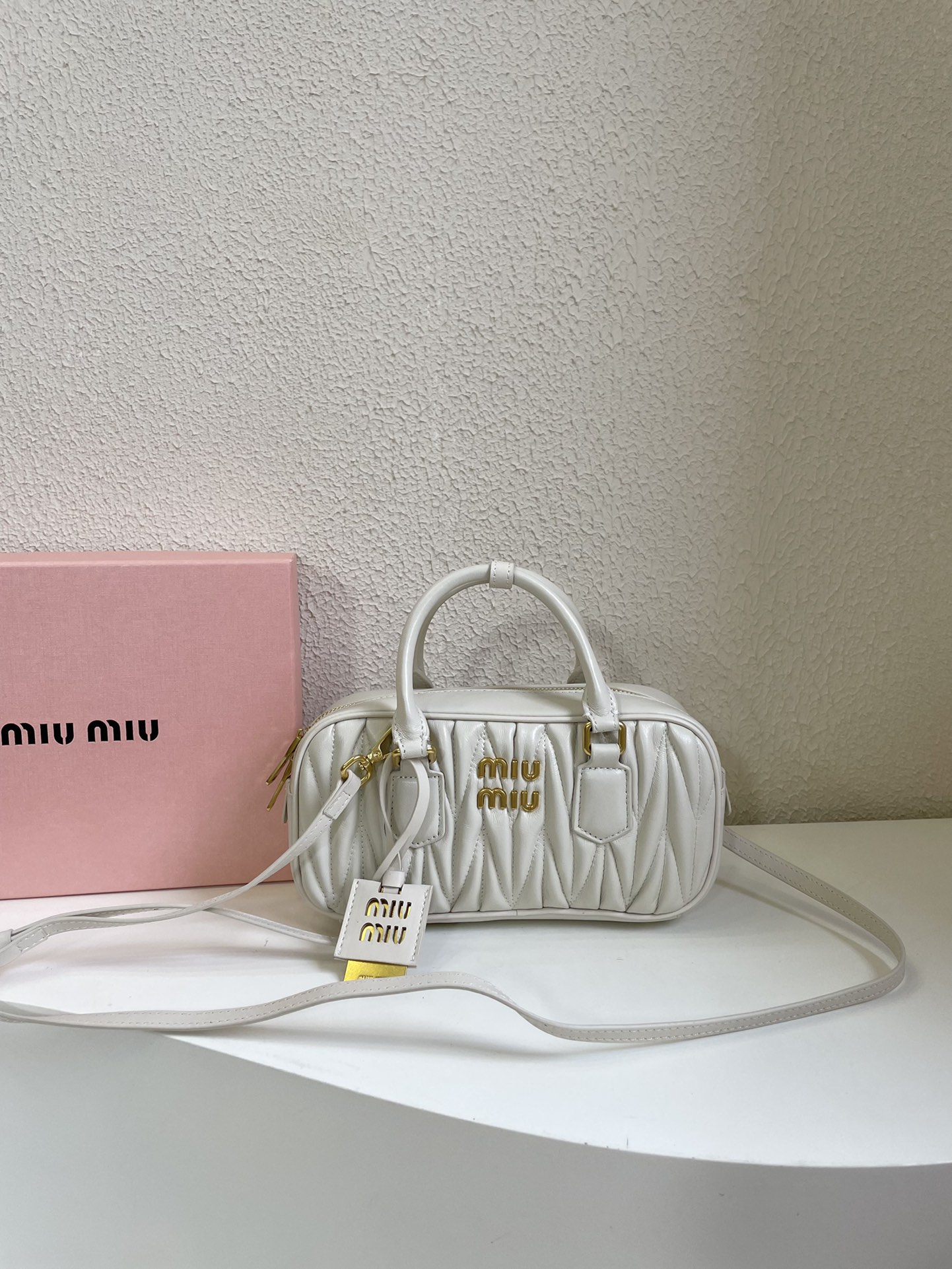 MU Arcadie matelassé nappa leather bag White S-wide Size - Bag - Gorchic - $131.99