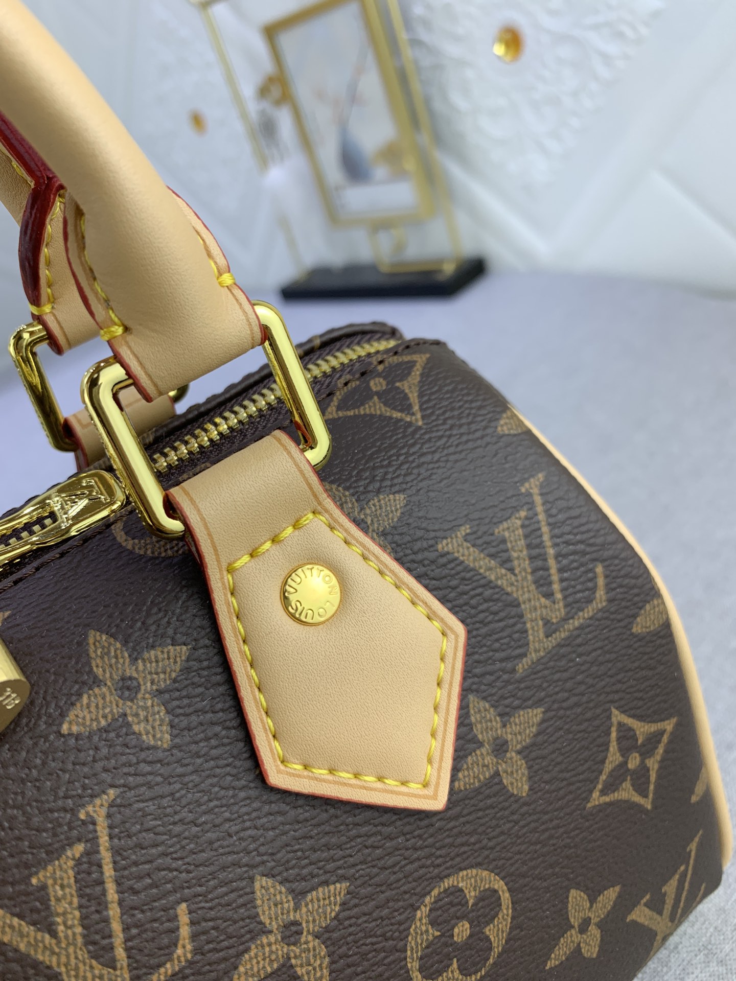 Designer Monogram Speedy Bandoulière 20 - Bag - Gorchic - $117.99