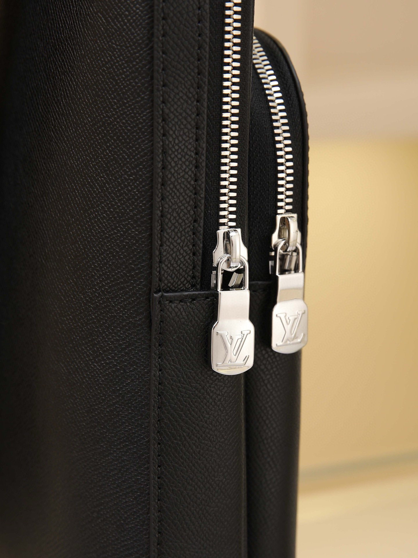 Designer Monogram Avenue Slingbag NM Leather Bag for Men Black Bag - Gorchic - $118.99