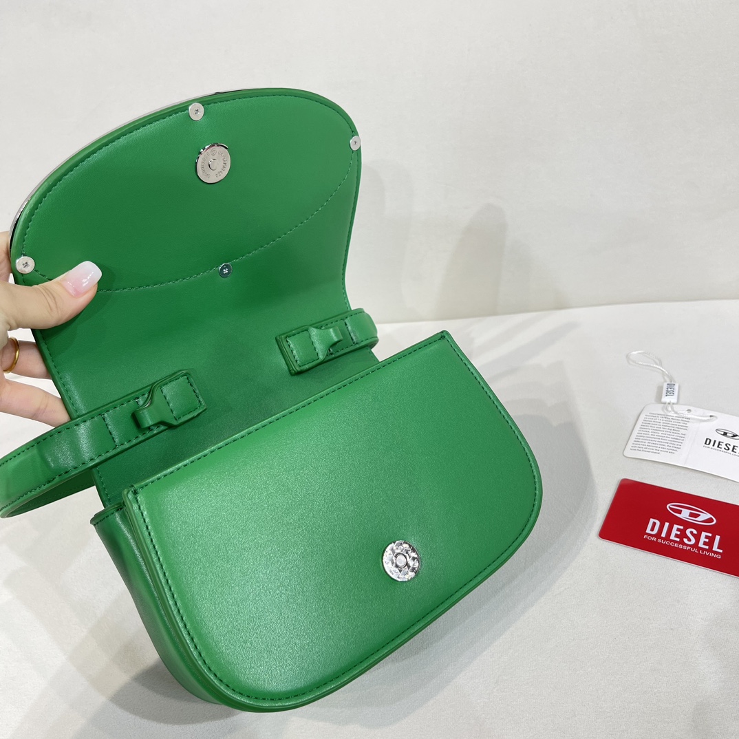 1DR Shoulder Bag - Gorchic - $98.99