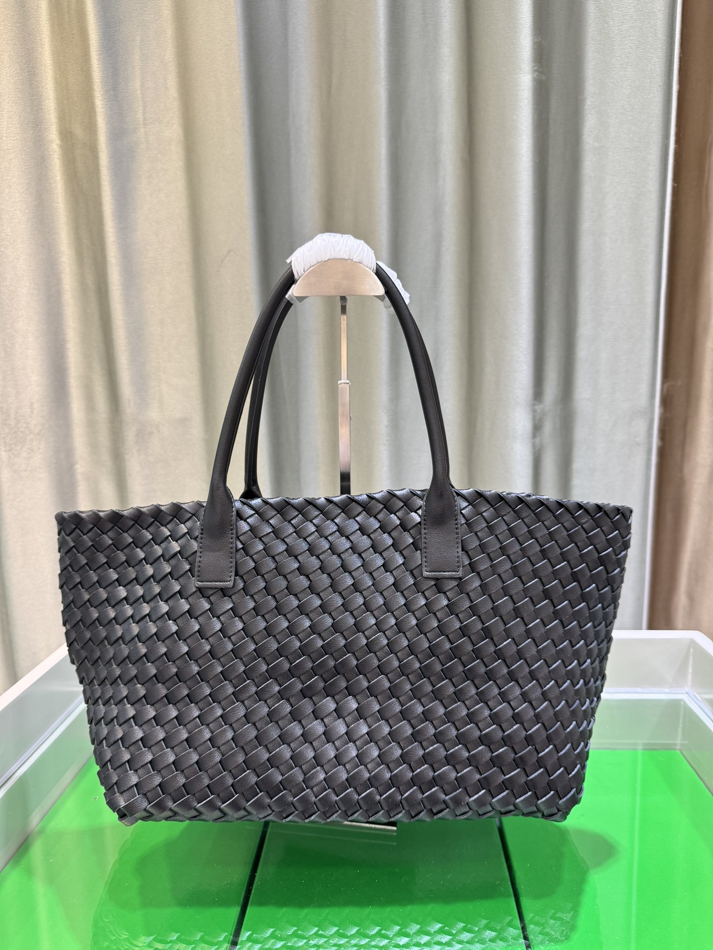 BV Medium Cabat Black - Bag - Gorchic - $186.99