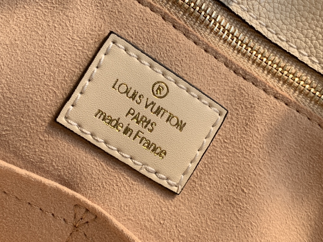 Designer Monogram Canvas Onthego GM White- Bag - Gorchic - $118.99