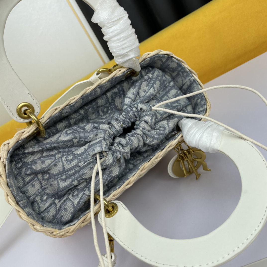 D Inspired The LADY D-LITE Bag - Gorchic - $196.99