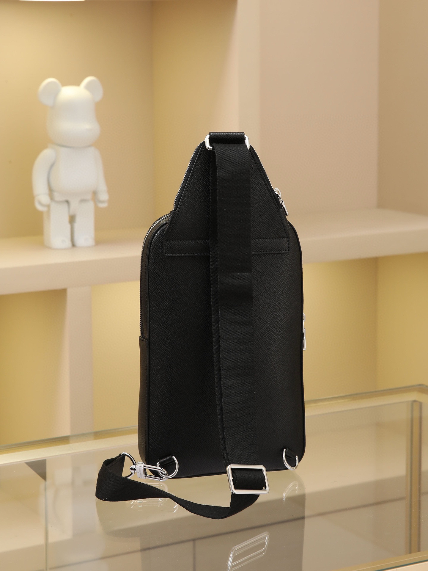 Designer Monogram Avenue Slingbag NM Leather Bag for Men Black Bag - Gorchic - $118.99