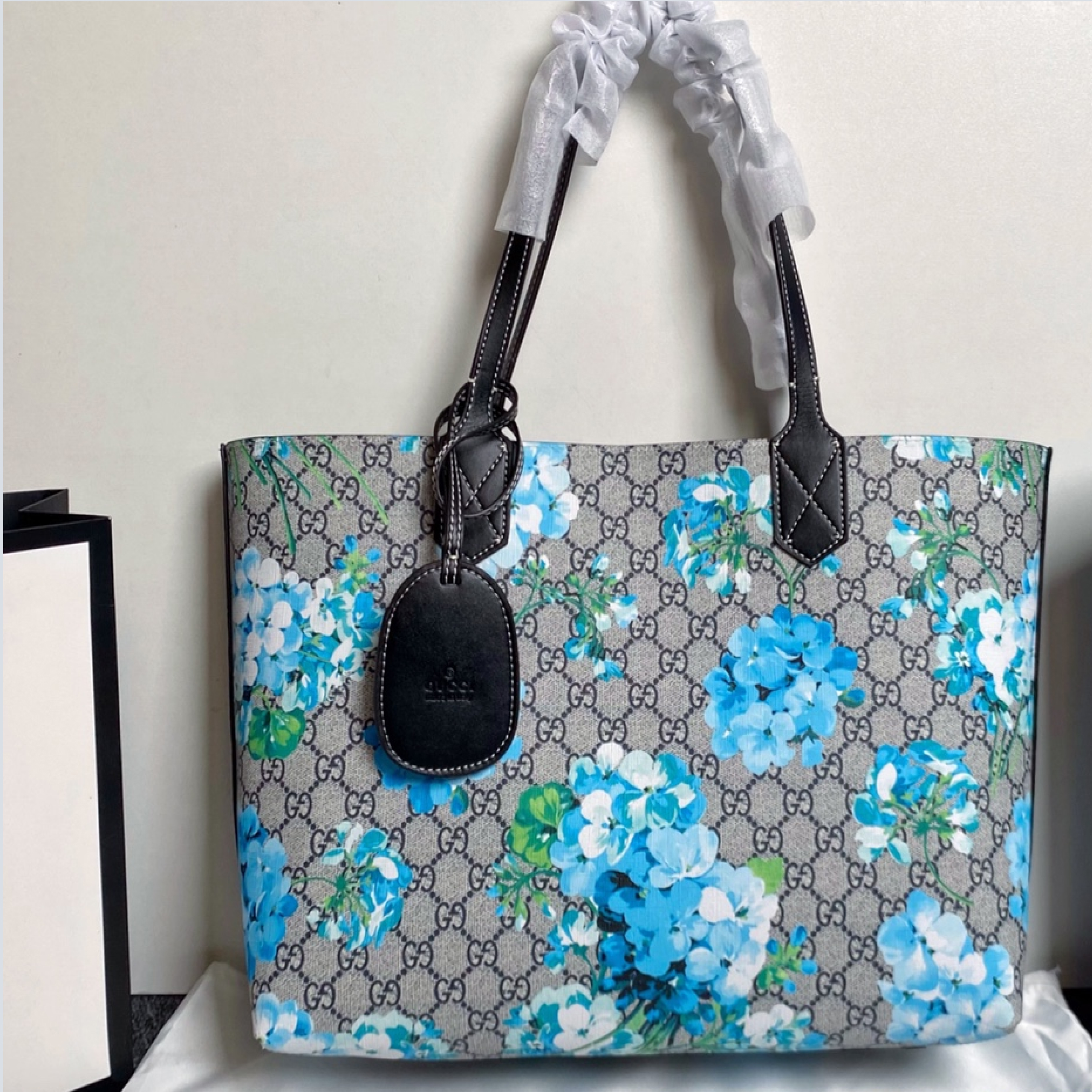 Double-G GG Monogram Blooms Medium Reversible Tote Beige Blue Navy - Bag - Gorchic - $143.99