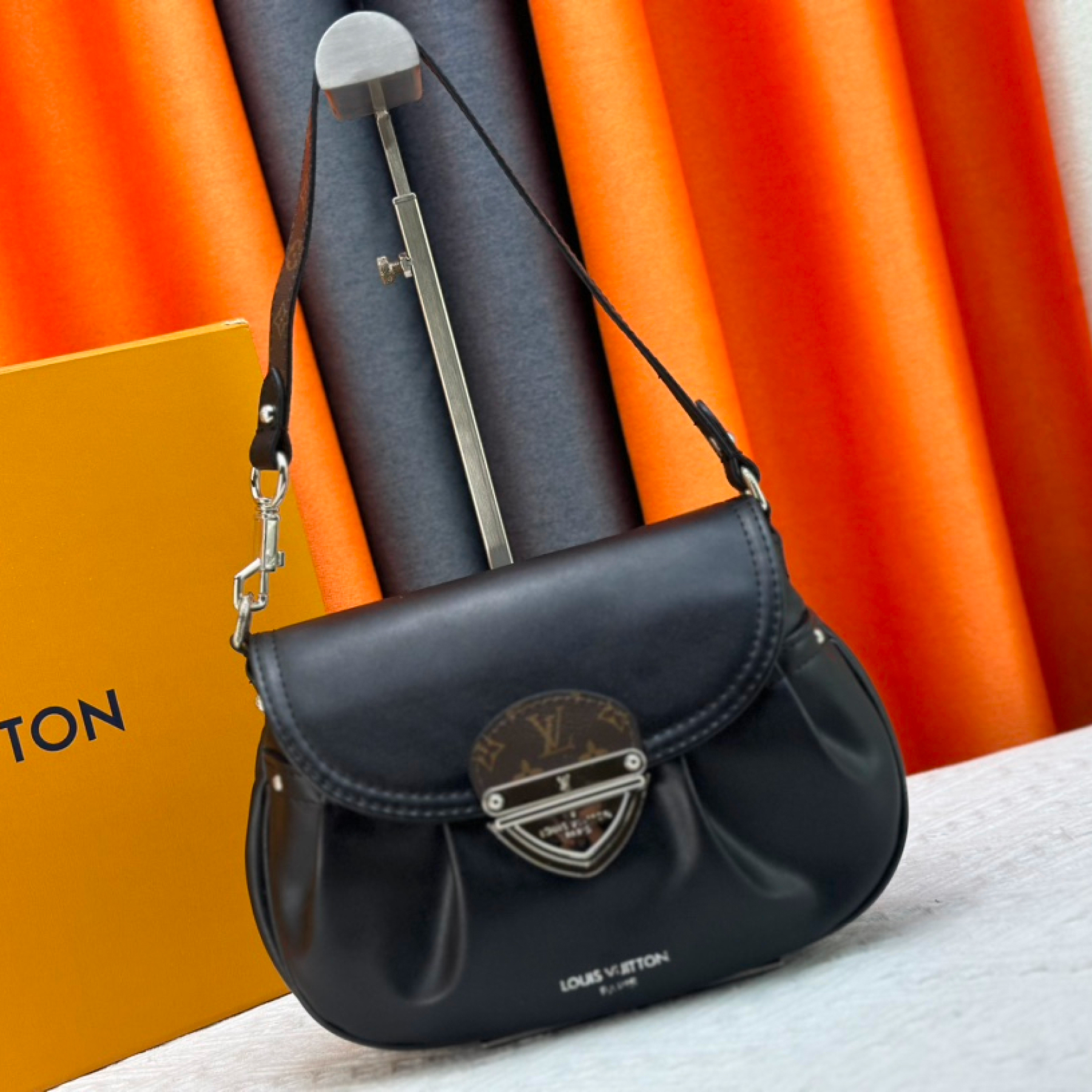 Designer Monogram Sunset Vibe Bag - Gorchic - $136.99