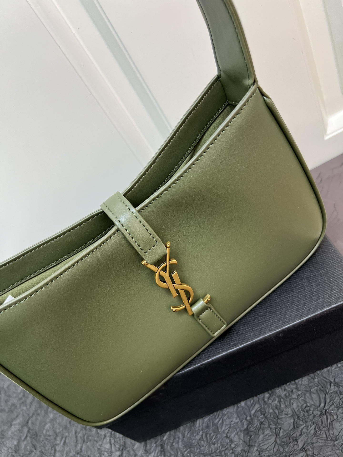 Lady Designer Fashion Le 5 à 7 hobo bag - Green Bag - Gorchic - $110.99