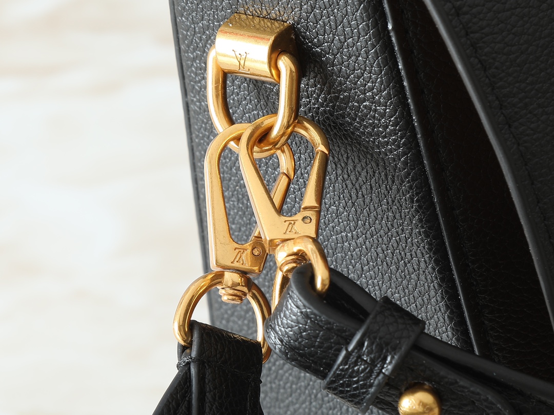 Designer Monogram Twist Black Bag - Gorchic - $157.99