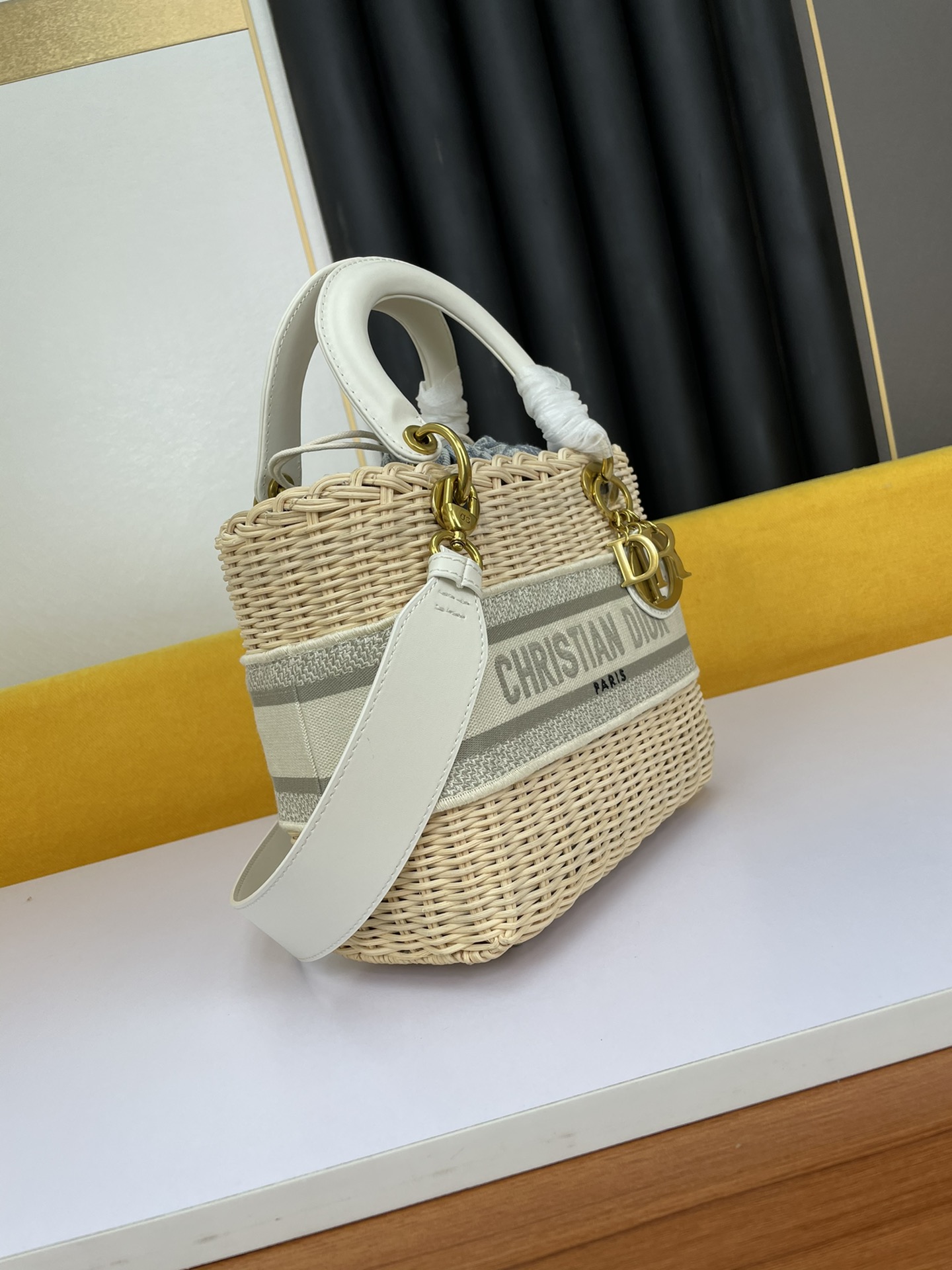 D Inspired The LADY D-LITE Bag - Gorchic - $196.99