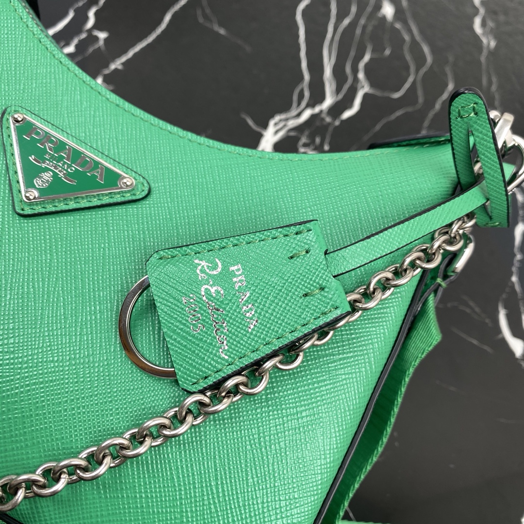 Saffiano texture Re-Edition 2005 Saffiano Leather Bag - Gorchic - $103.99