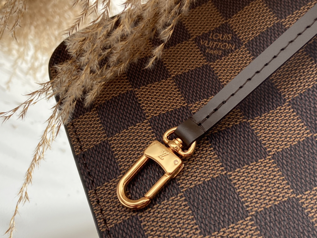 Designer Monogram  Damier Ebene Canvas Neverfull MM Rose Ballerine - Bag - Gorchic - $110.99