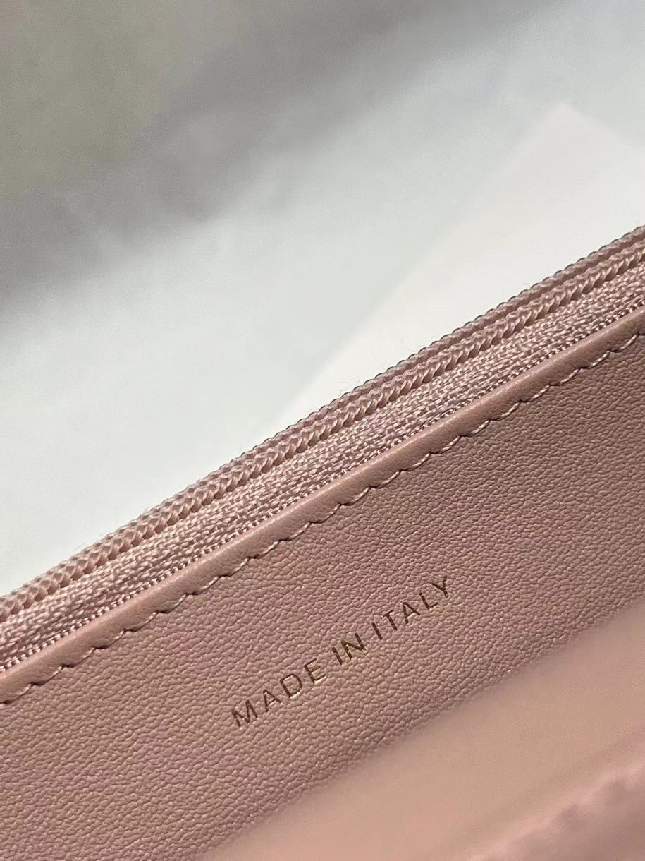 CC Inspired Classic Calfskin Handbags On Golden Chain with Golden Hardware - Bag - Gorchic - $125.99