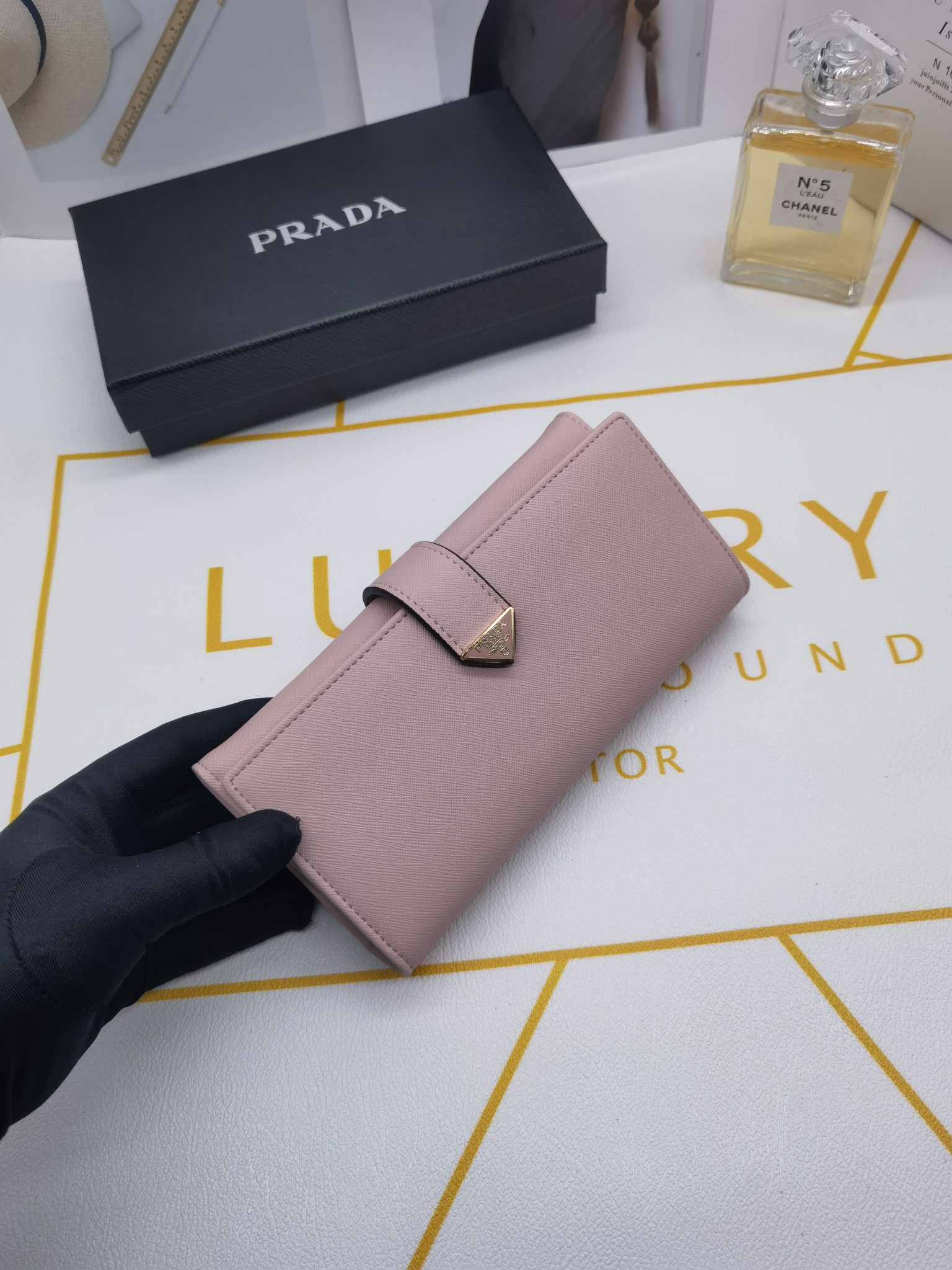 Saffiano texture Saffiano Leather Long Wallet- Pink Wallet - Gorchic - $65.99