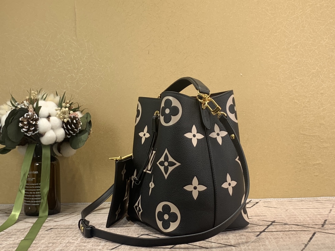 Designer Monogram  NeoNoe MM Bucket Bag - Gorchic - $121.99