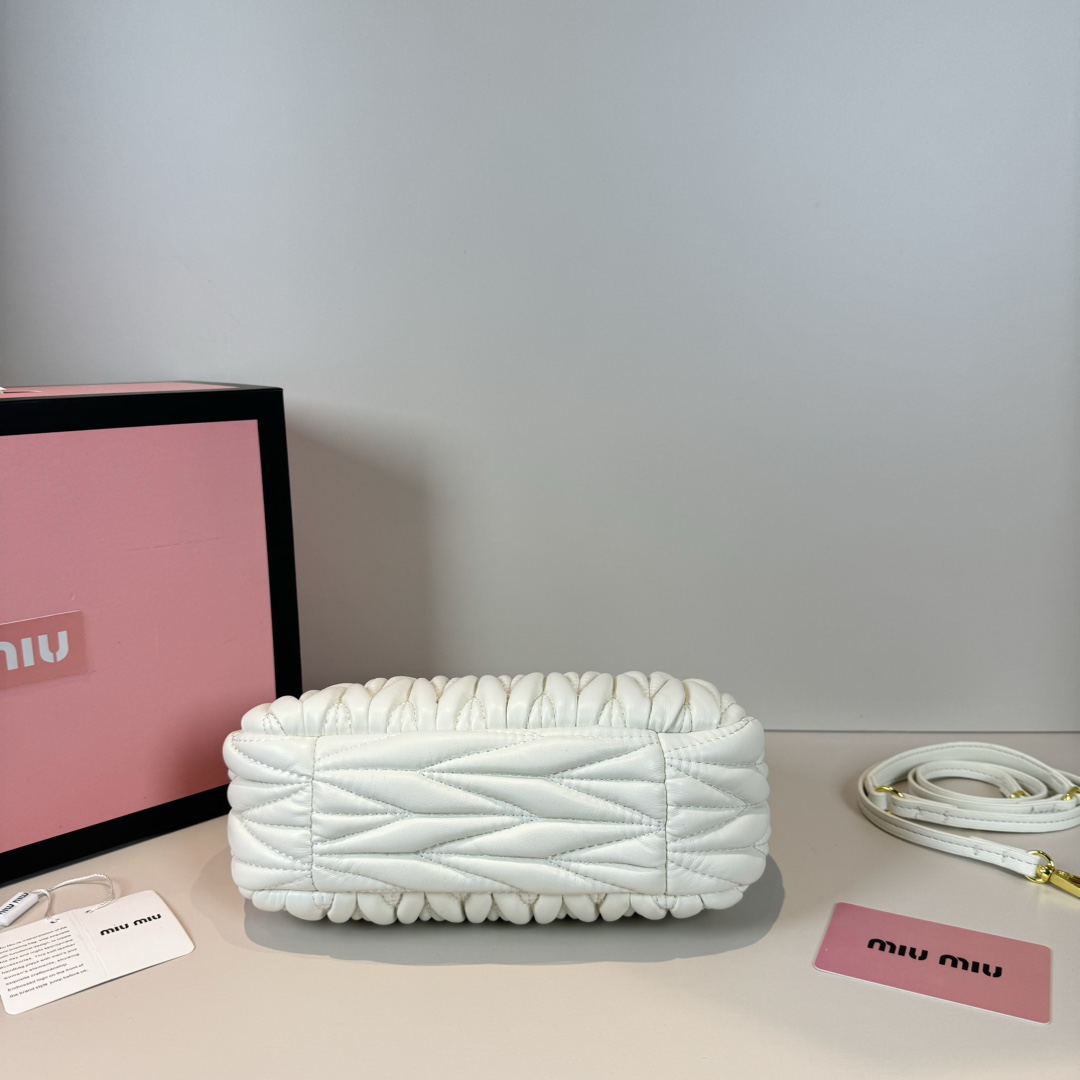 MU Wander matelassé nappa leather hobo bag handbag - Bag - Gorchic - $114.99