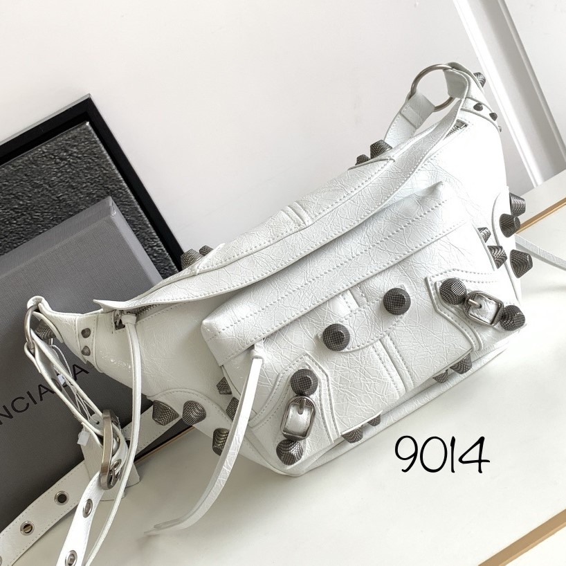 Hourglass iconic Crossbody Belt White Bag - Gorchic - $178.99