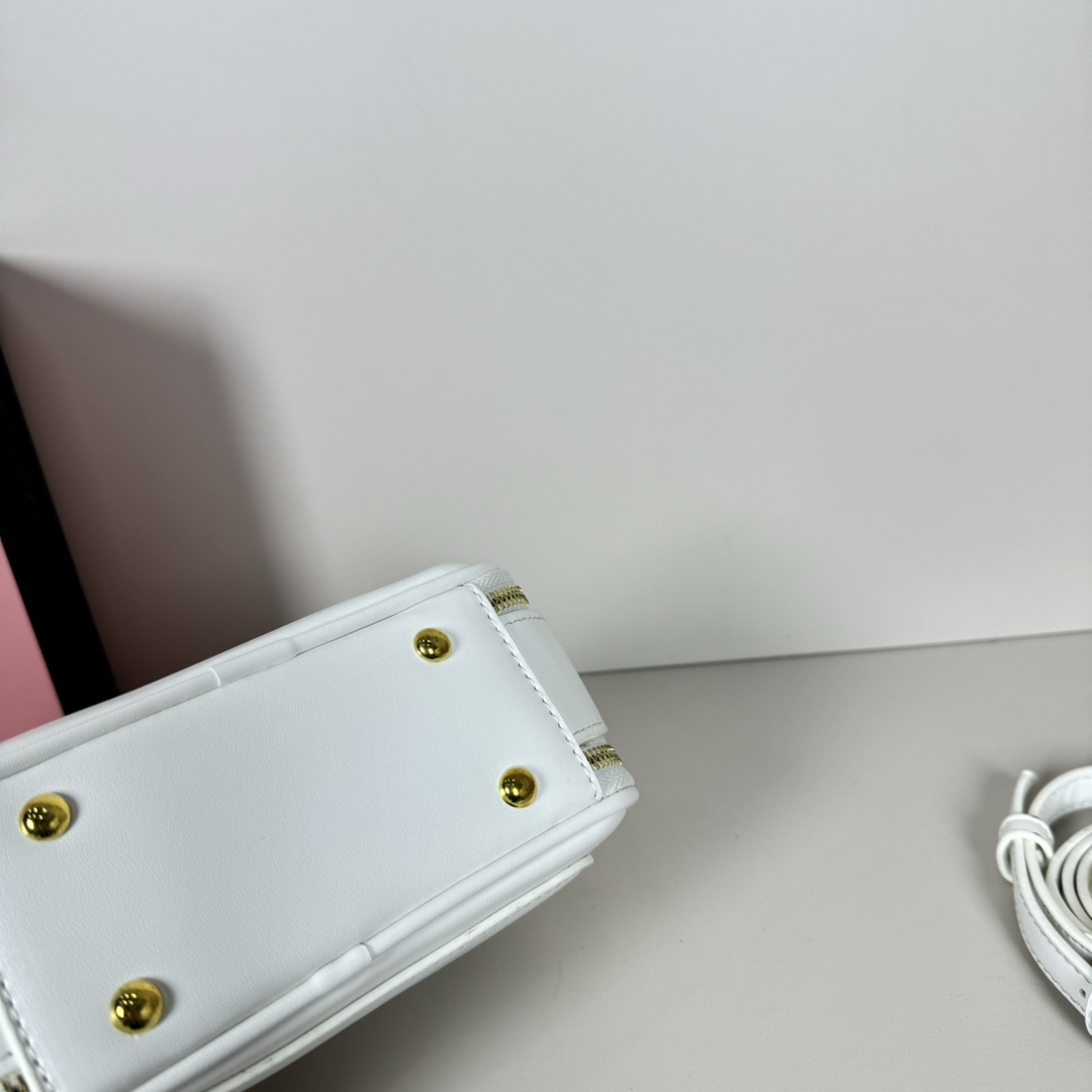 MU Leather Shoulder Bag - Gorchic - $109.99