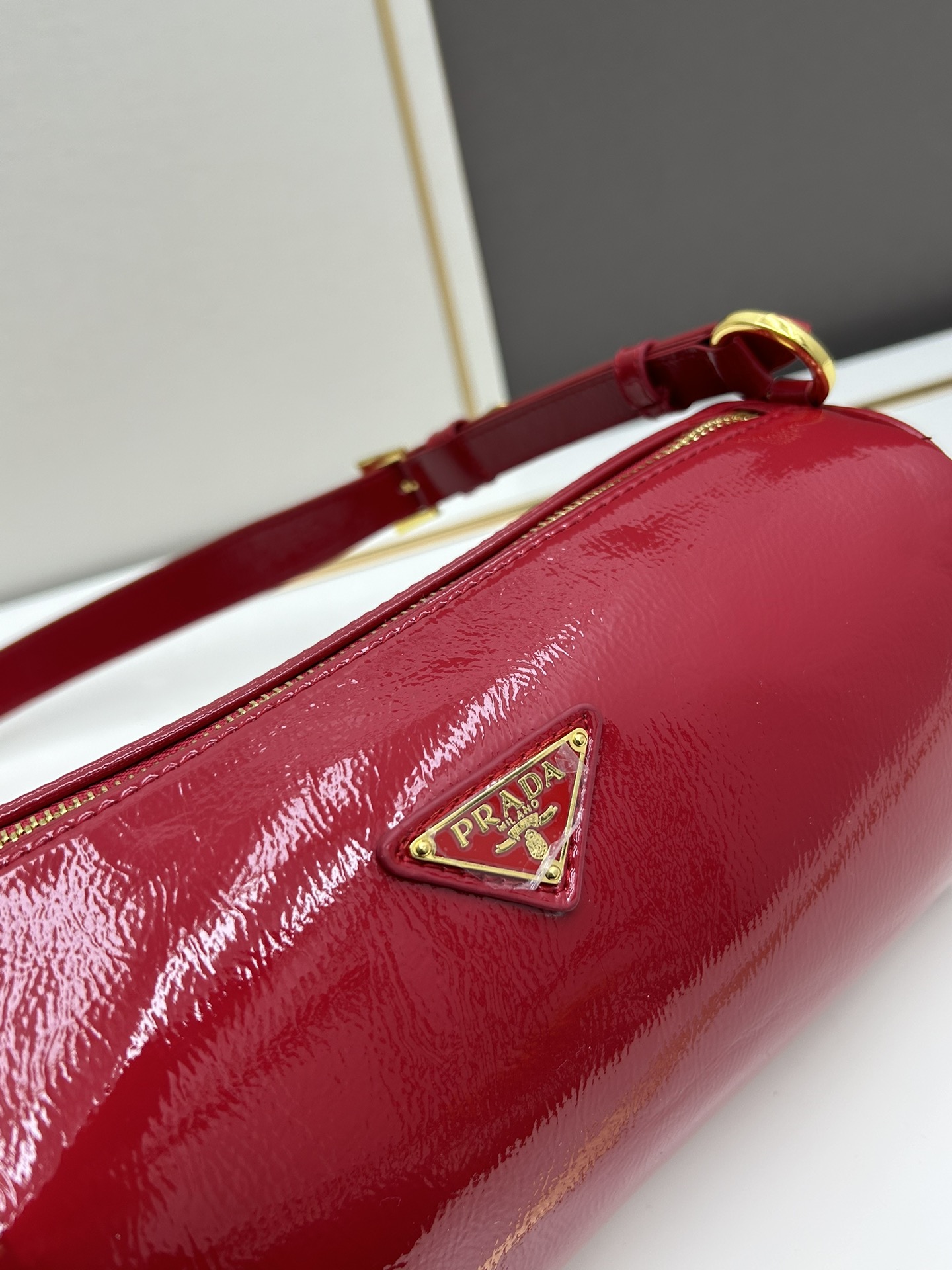 Saffiano texture Aimée Suede Shoulder Red Bag - Gorchic - $186.99