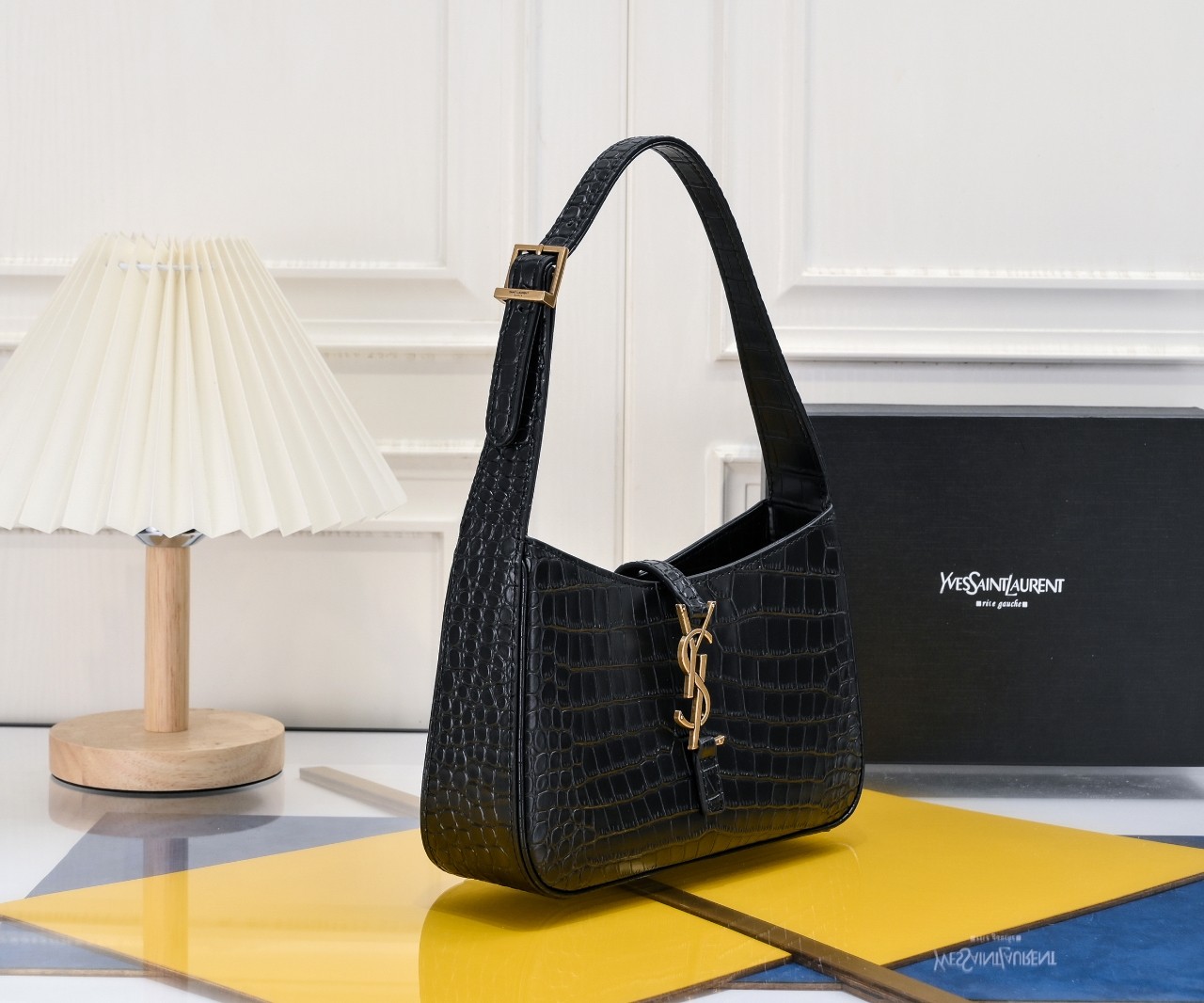 Lady Designer Fashion Le 5 à 7 Hobo Bag Leather-Snakeskin Pattern BLACK Bag - Gorchic - $121.99