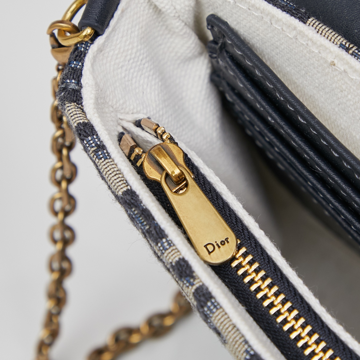 D Inspired Saddle Blue Chain Pouch Bag - Gorchic - $122.99