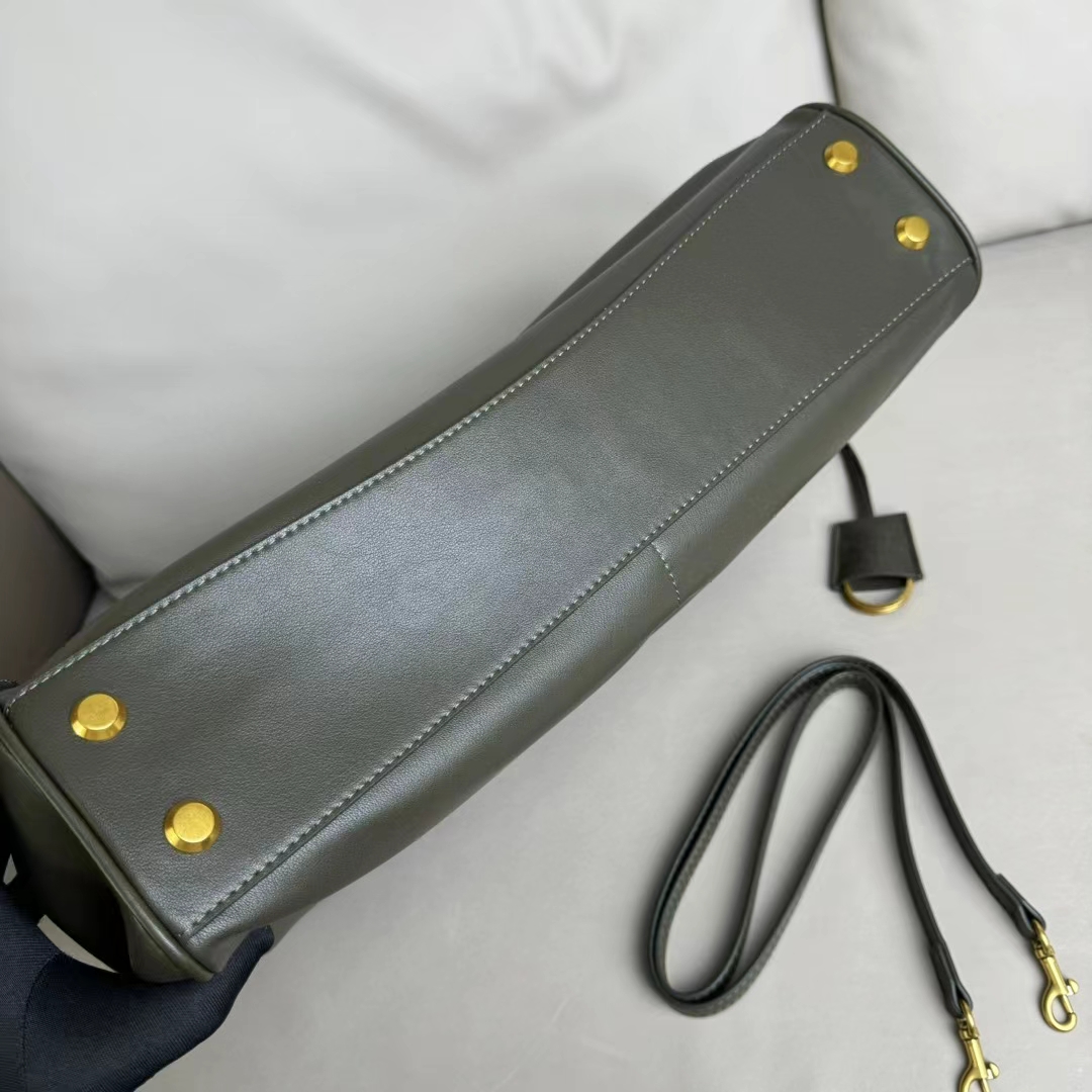 Hourglass iconic Rodeo leather shoulder bag in green and aged-golden hardware Multiple Size - Bag - Gorchic - $169.99