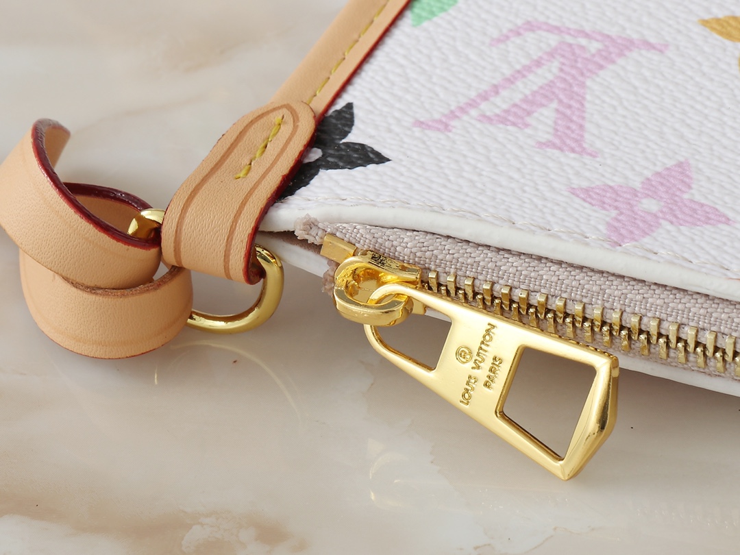 Designer Monogram x Murakami  x TM CarryAll PM White Bag - Gorchic - $119.99