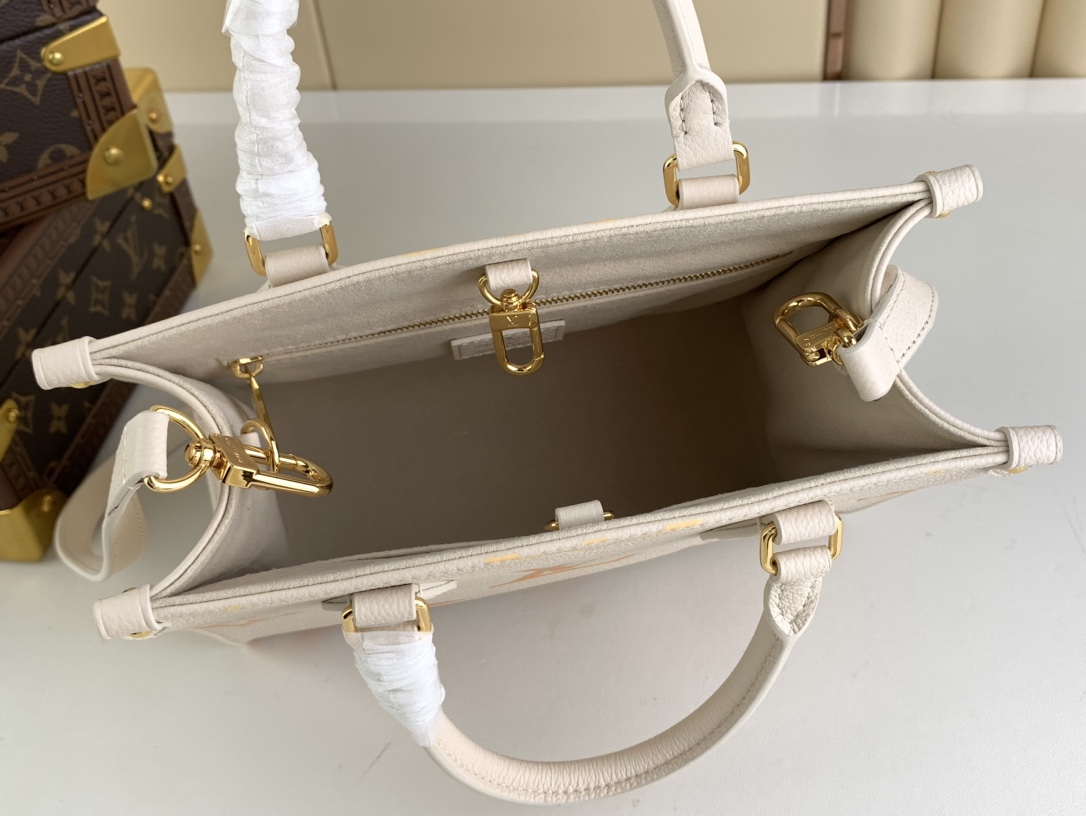 Designer Monogram Monogram Casual Style Leather Elegant Style Bold Logo Totes - Bag - Gorchic - $113.99